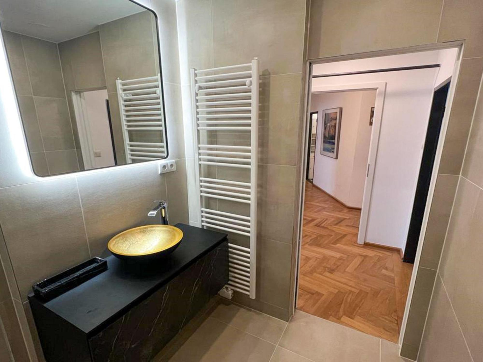 Apartment Opera By Interhome فيينا المظهر الخارجي الصورة